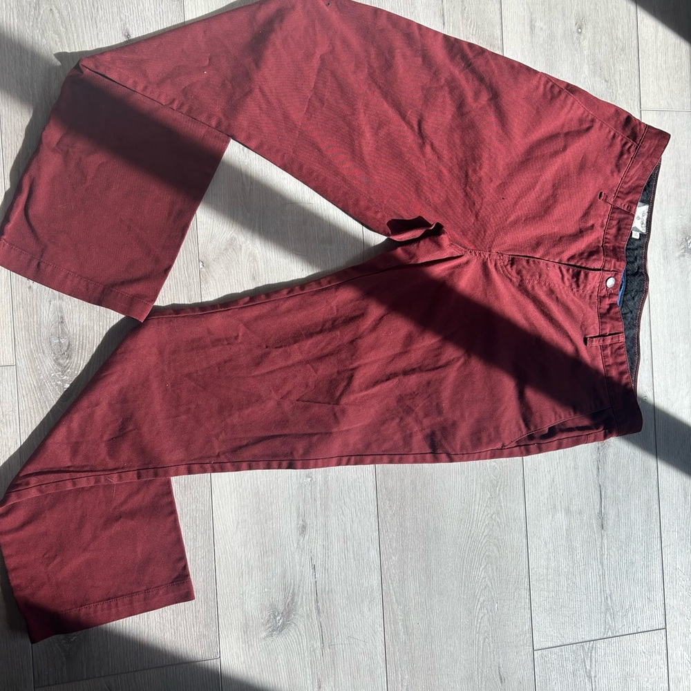 Men's volcom Burgundy Pants